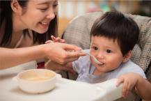 孩子愛(ài)吃零食勝過(guò)吃飯，如何糾正?